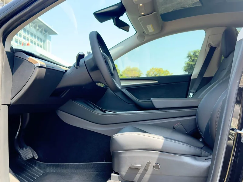 Tesla Model Y — фото 6