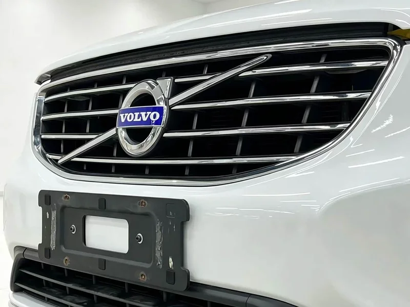 Volvo XC60 — фото 18