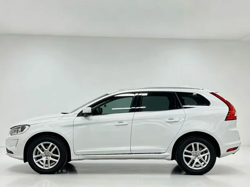 Volvo XC60 — фото 2