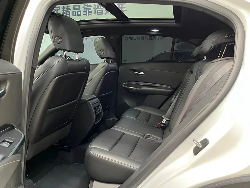 Cadillac XT4 — фото 13