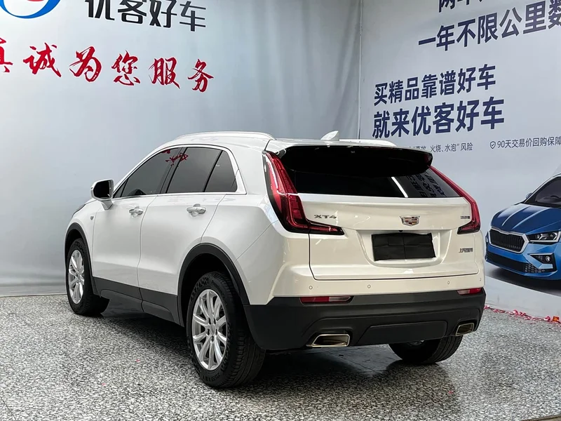 Cadillac XT4 — фото 16
