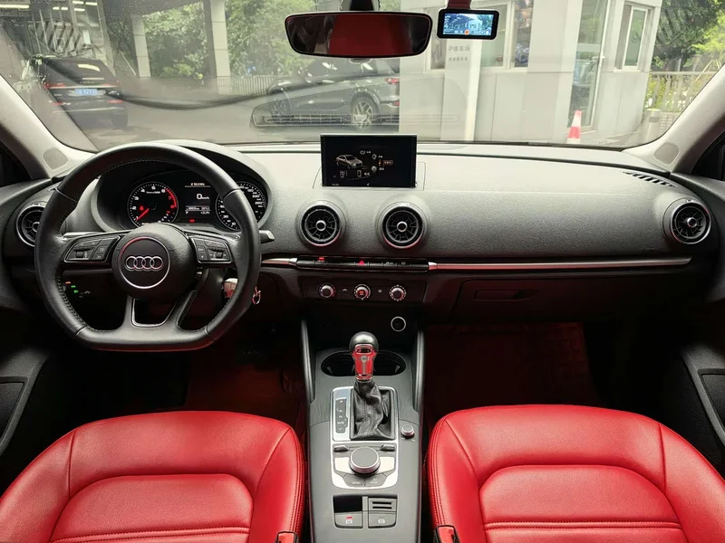 Audi A3 — фото 13