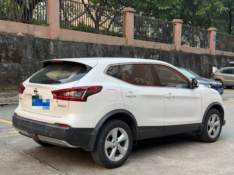 Nissan Qashqai — фото 5