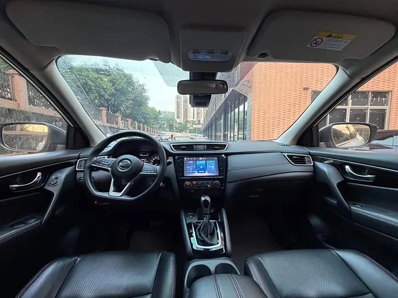 Nissan Qashqai — фото 10
