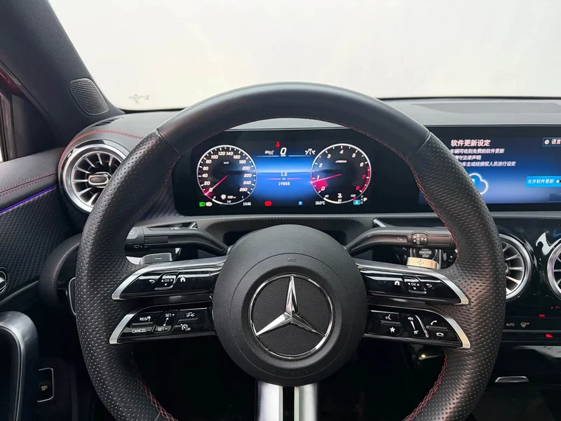Mercedes-Benz A-Class — фото 7