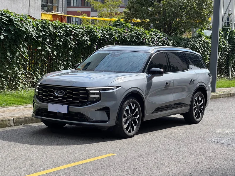Ford Edge — фото 1