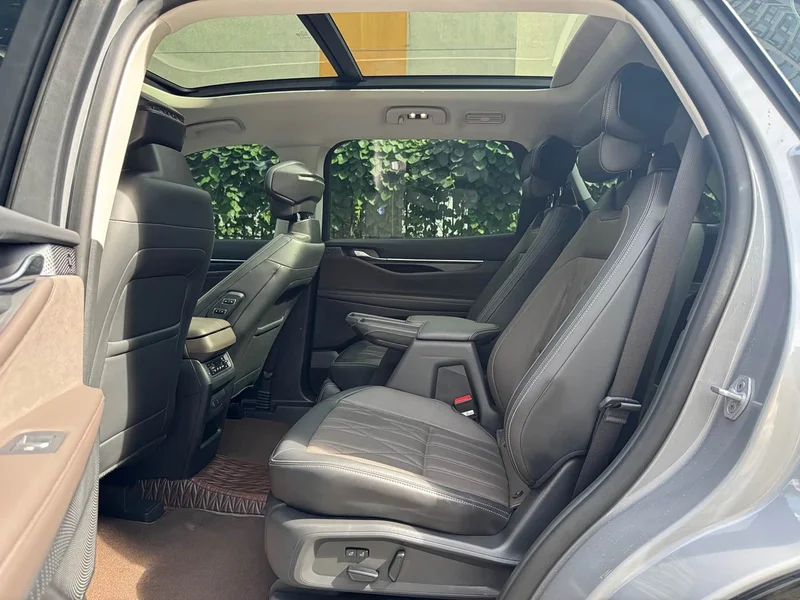 Ford Edge — фото 14
