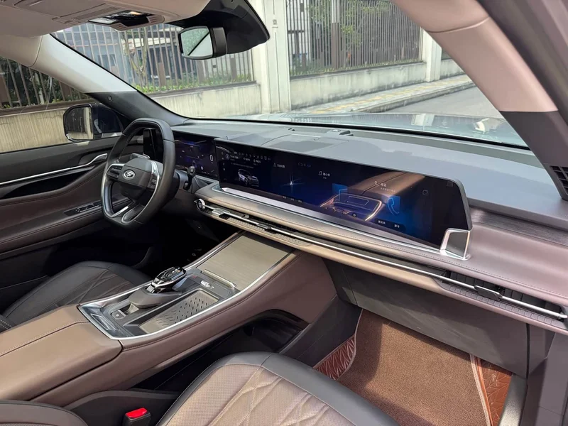 Ford Edge — фото 24