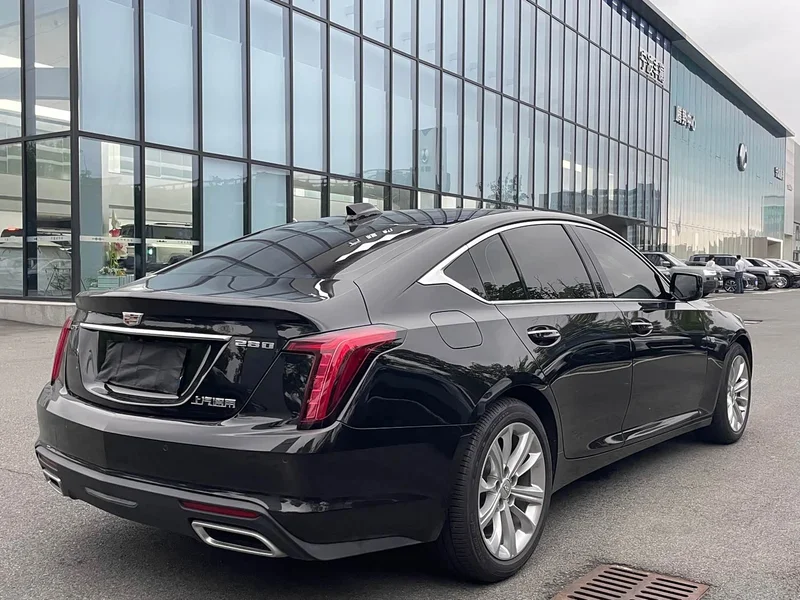 Cadillac CT5 — фото 16
