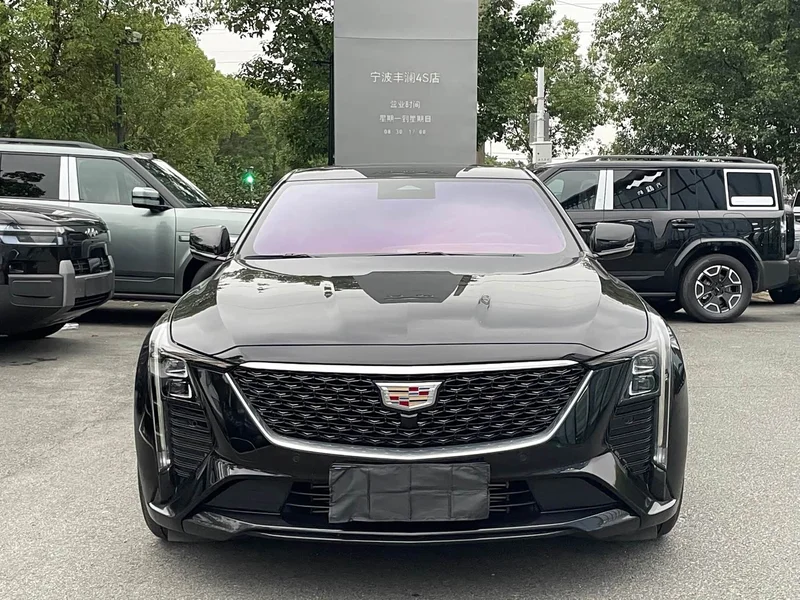 Cadillac CT5 — фото 2