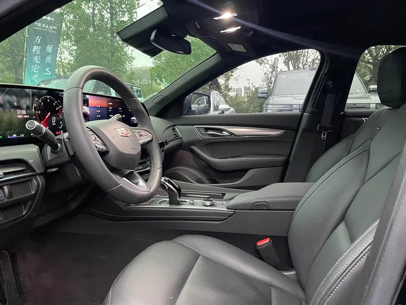Cadillac CT5 — фото 5
