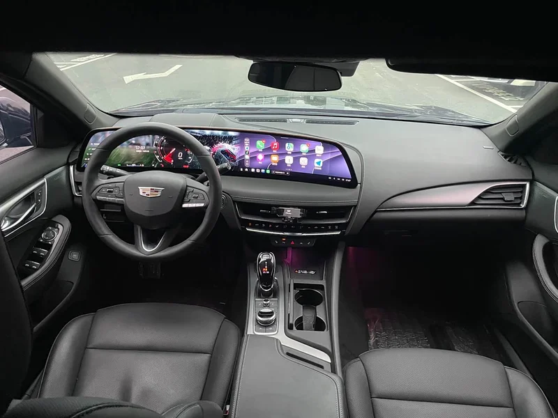 Cadillac CT5 — фото 8