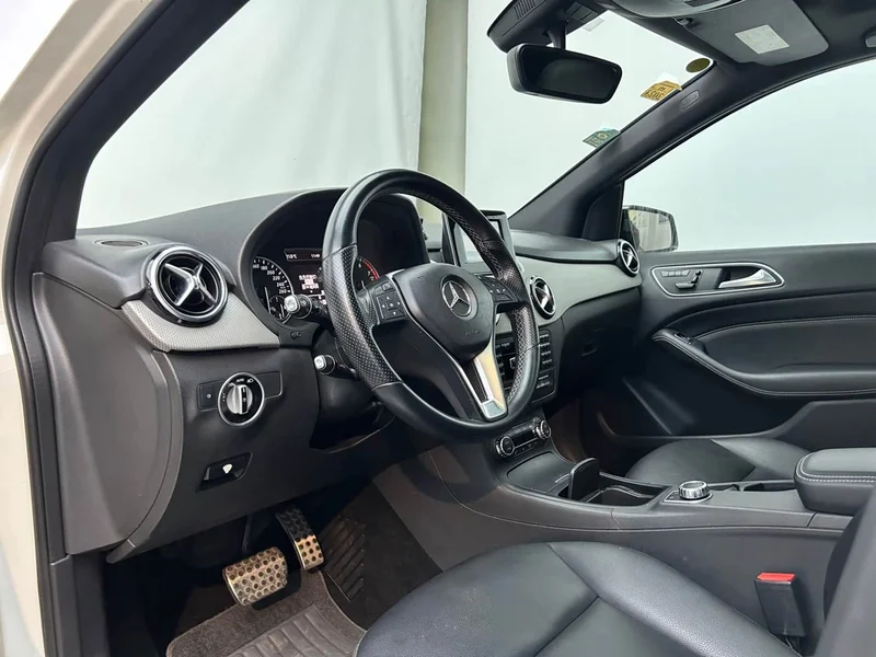 Mercedes-Benz B-Class — фото 11