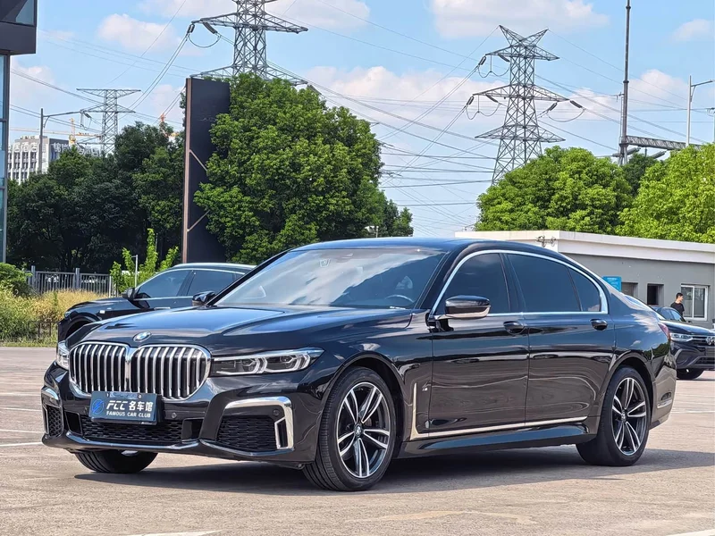 BMW 7-Series — фото 1