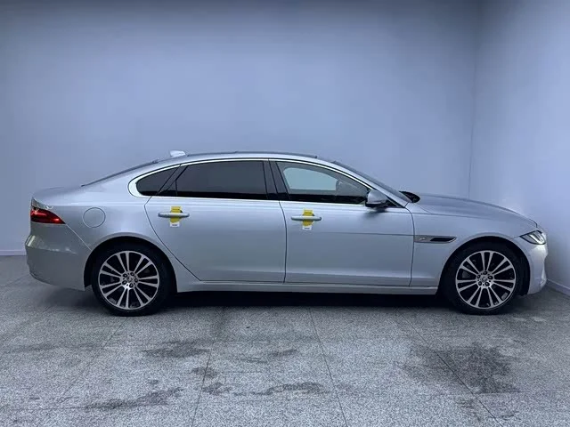 Jaguar XFL — фото 12