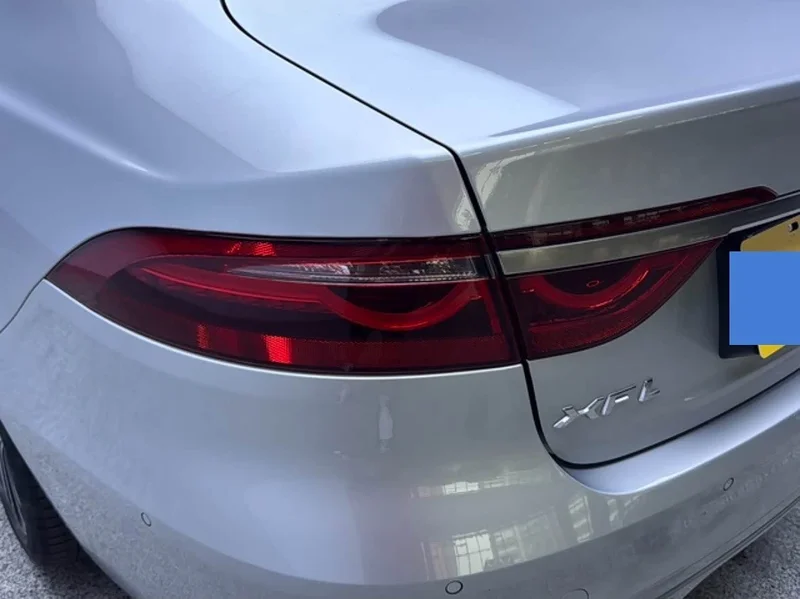 Jaguar XFL — фото 10