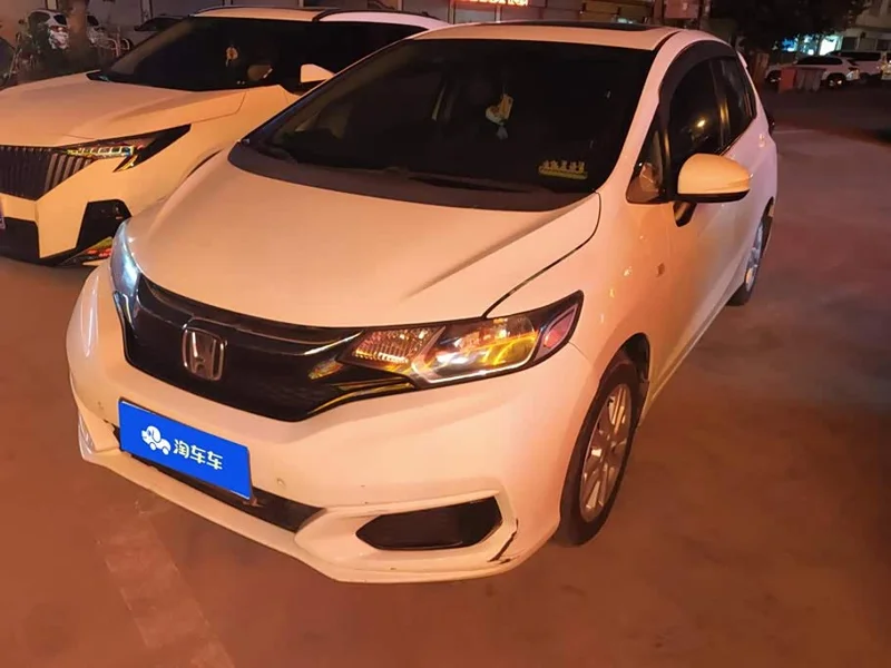 Honda Fit — фото 1