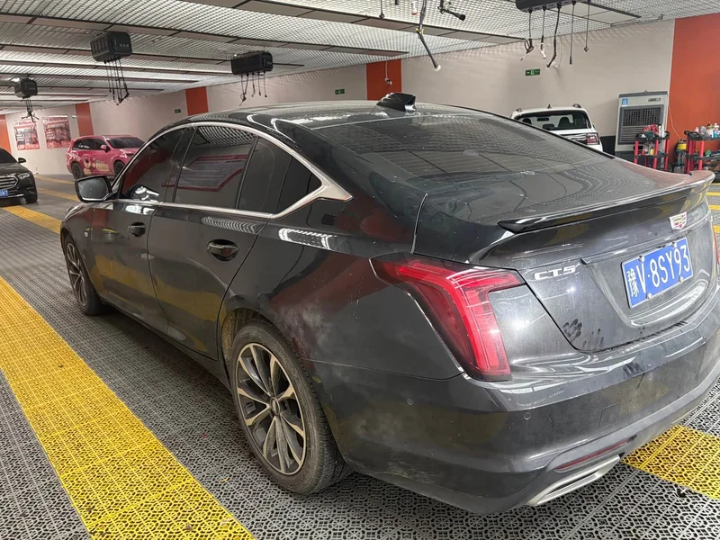 Cadillac CT5 — фото 9