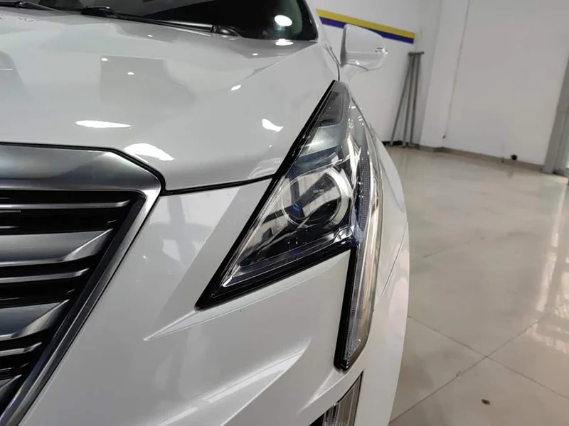 Cadillac XT5 — фото 5