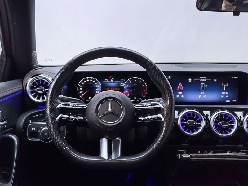 Mercedes-Benz A-Class — фото 15