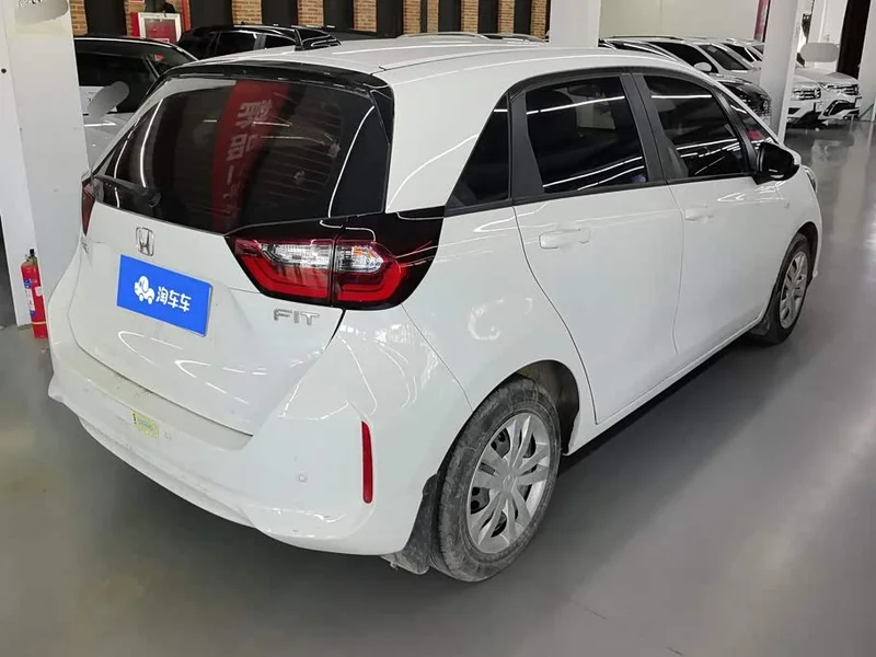 Honda Fit — фото 3