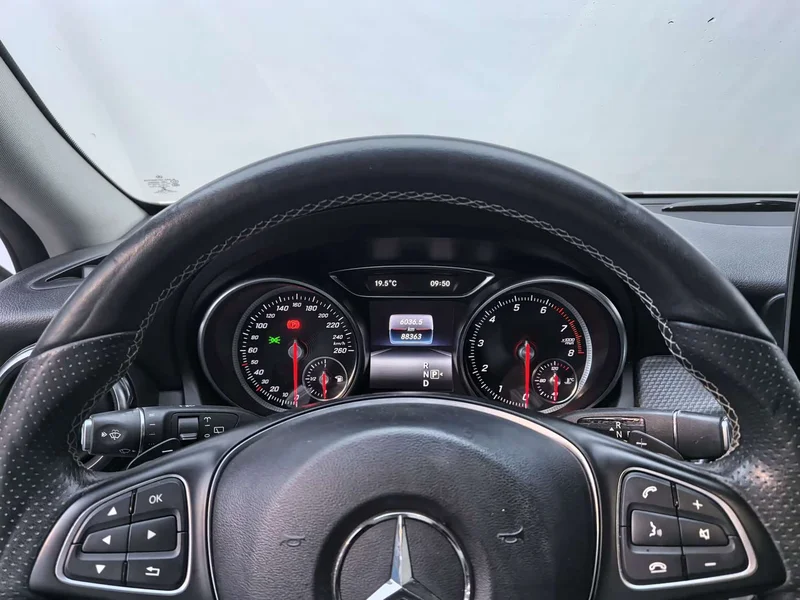 Mercedes-Benz GLA — фото 11