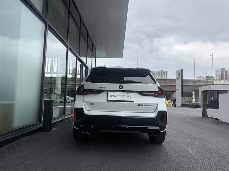 BMW X1 M35Li — фото 3