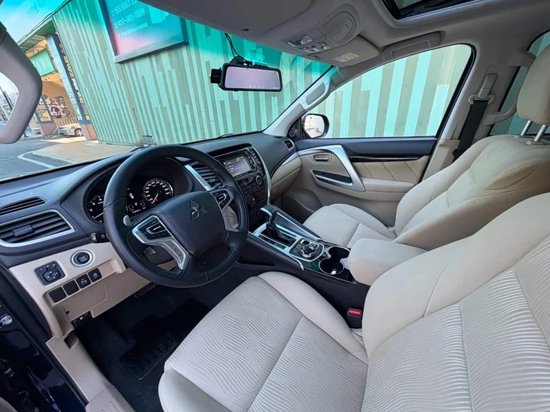 Mitsubishi Pajero Sport (Imported) — фото 3