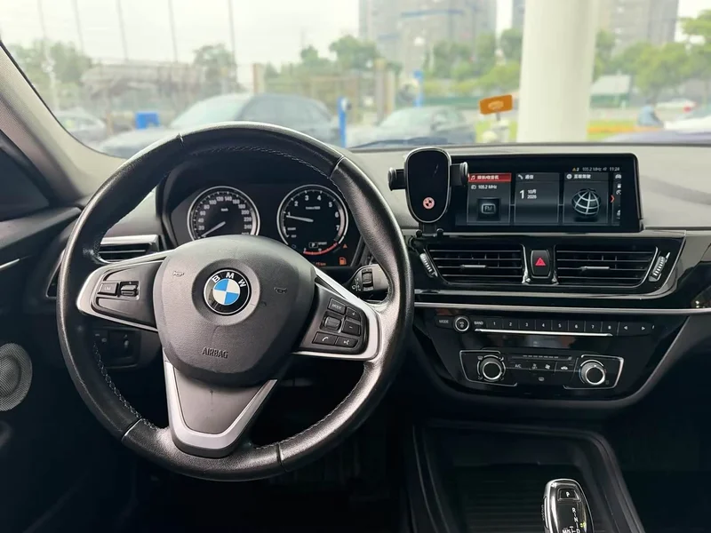 BMW 1-Series — фото 11