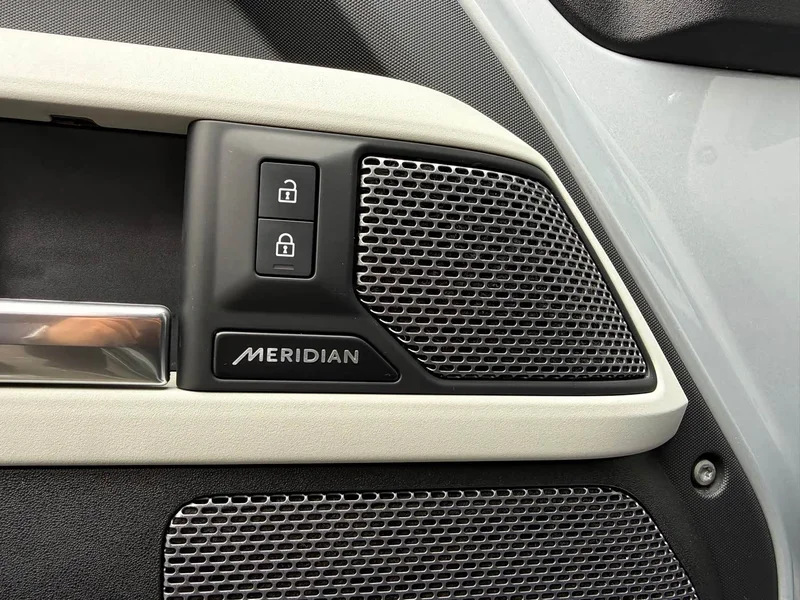 Land Rover Defender — фото 23