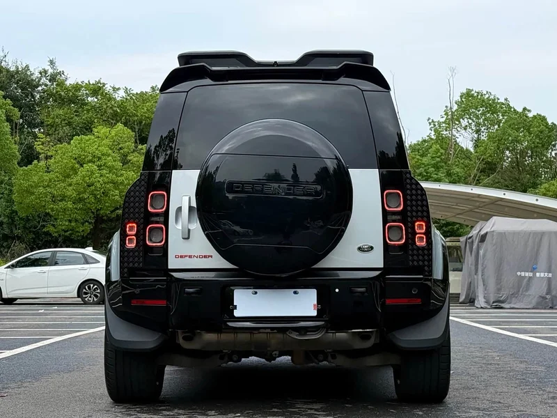 Land Rover Defender — фото 5