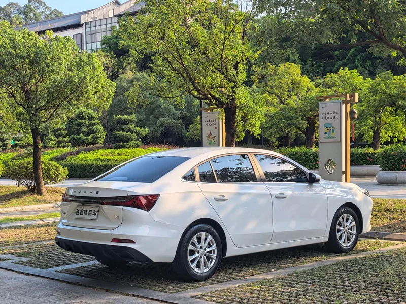 Roewe i5 — фото 4
