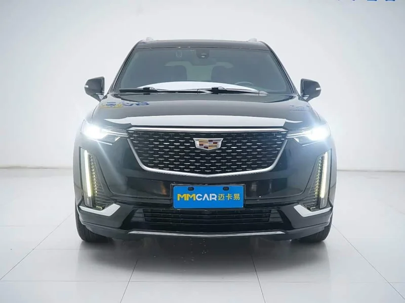 Cadillac XT6 — фото 11