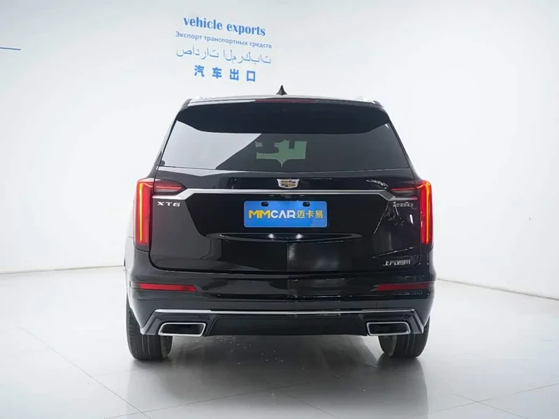 Cadillac XT6 — фото 12