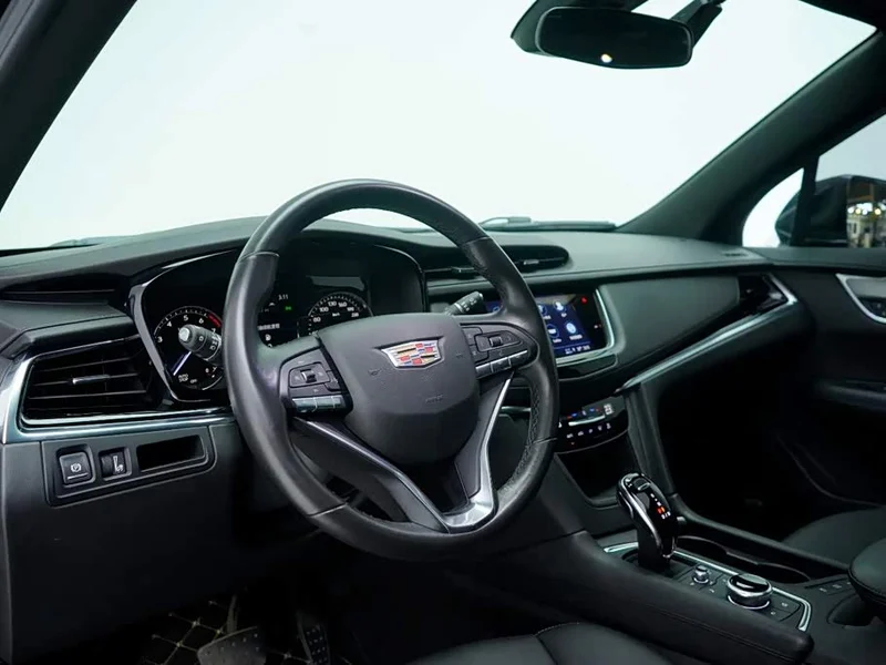 Cadillac XT6 — фото 16