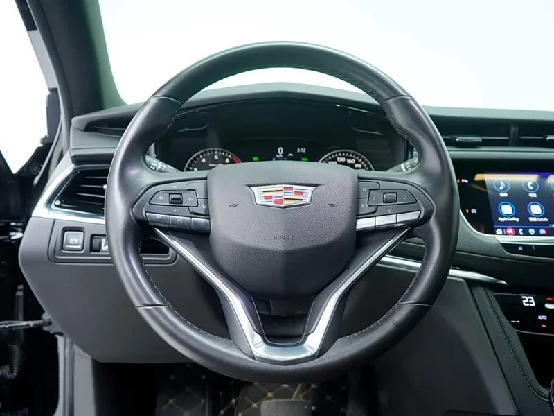 Cadillac XT6 — фото 17