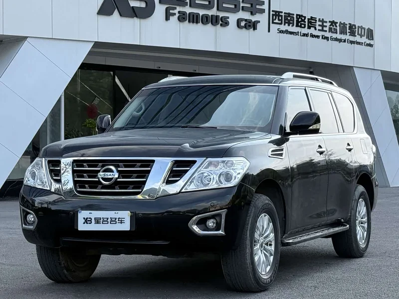 Nissan Patrol — фото 1