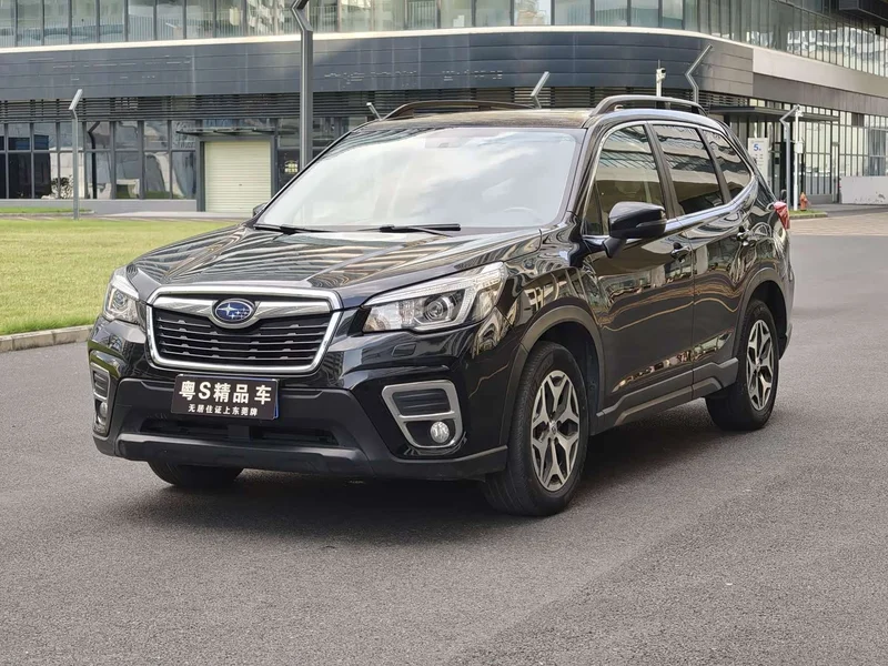 Subaru Forester — фото 1