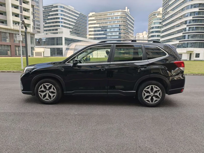 Subaru Forester — фото 7