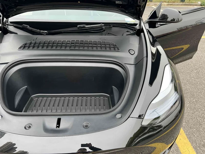 Tesla Model Y — фото 22