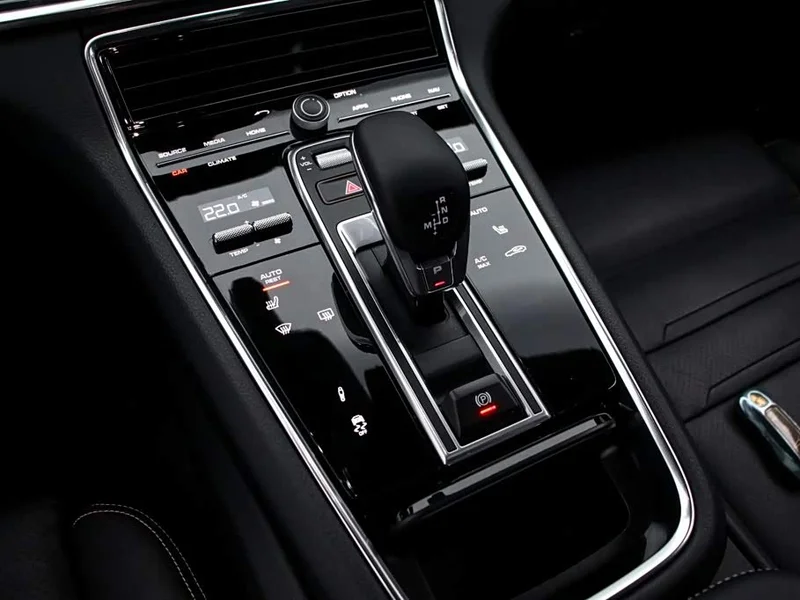 Porsche Panamera — фото 10
