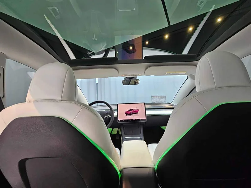 Tesla Model 3 — фото 11