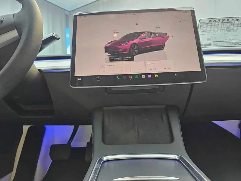 Tesla Model 3 — фото 18