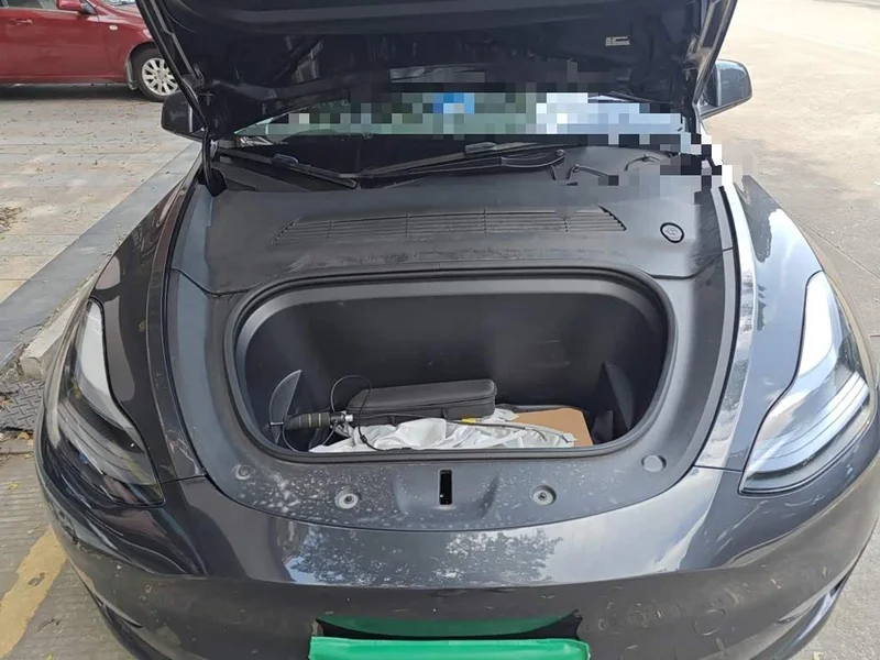 Tesla Model Y — фото 16