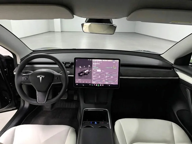 Tesla Model 3 — фото 3
