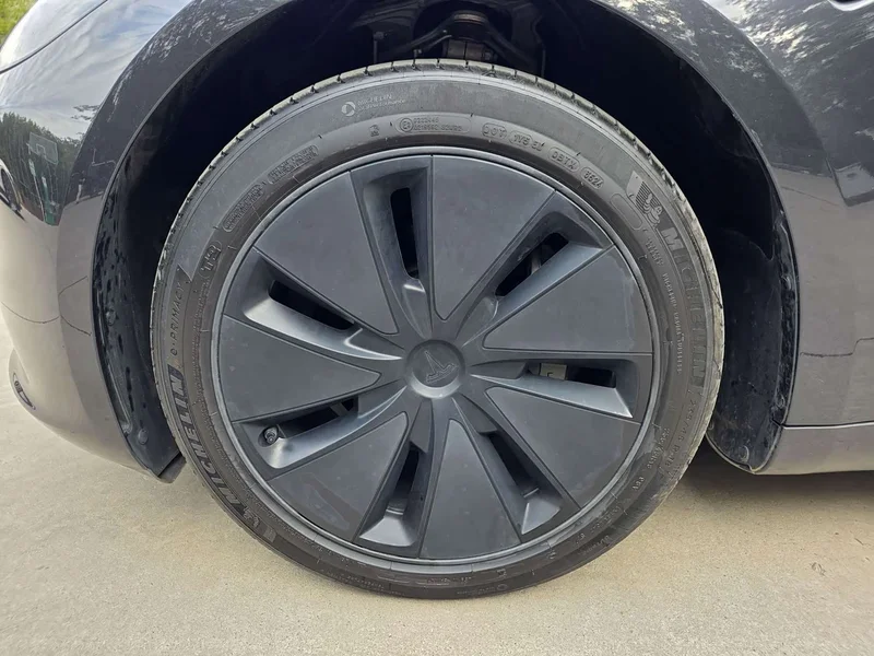 Tesla Model 3 — фото 6