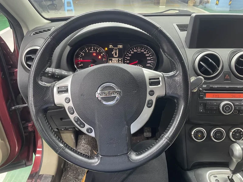Nissan Qashqai — фото 12