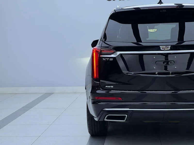 Cadillac XT6 — фото 8