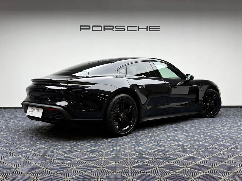 Porsche Taycan — фото 2