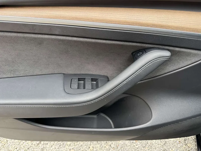 Tesla Model 3 — фото 20